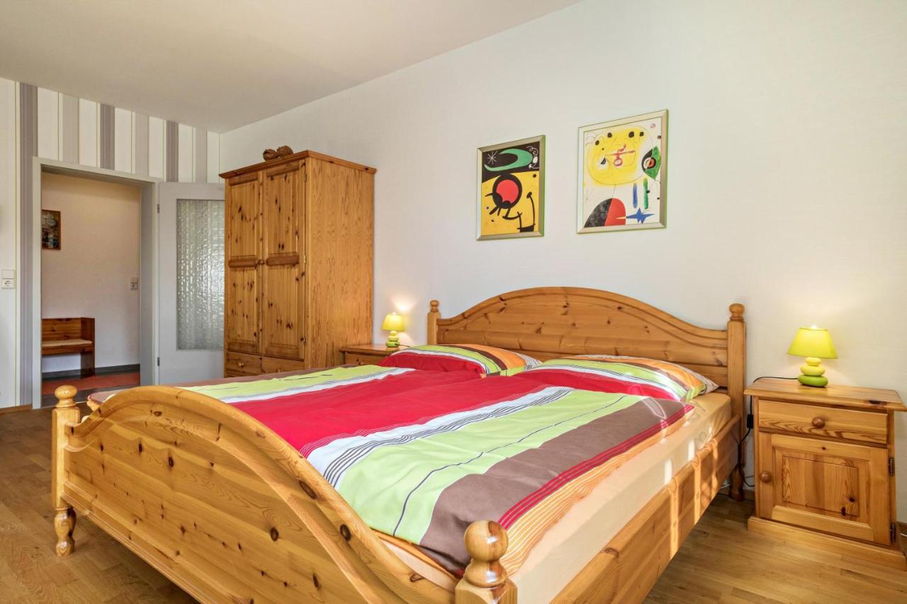 Ferienwohnung Am Schloss Heiligenborn エクステリア 写真